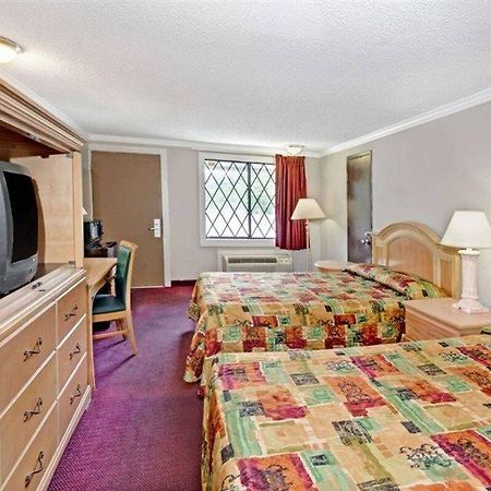 Knights Inn Austell Eksteriør billede