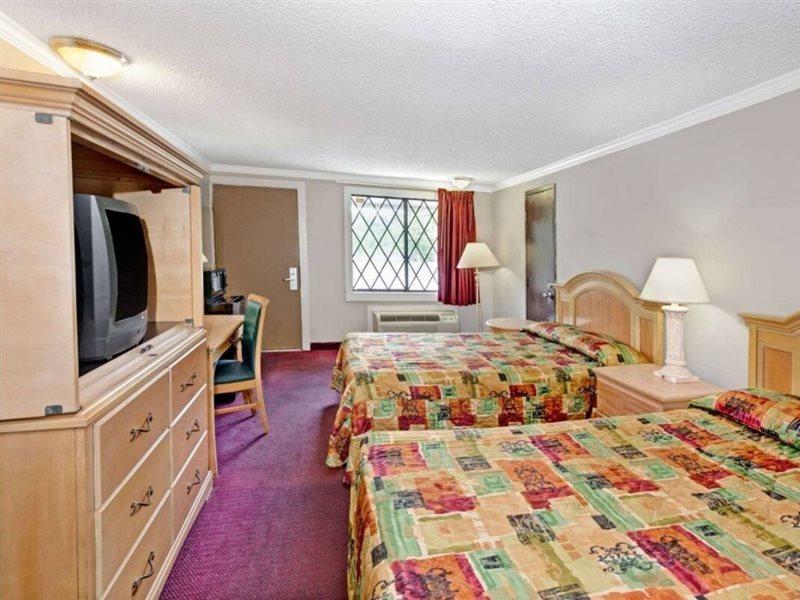 Knights Inn Austell Eksteriør billede